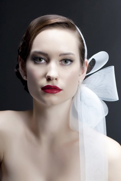 saragabriel_headbandwithbow_sashesandbows_munaluchibridal