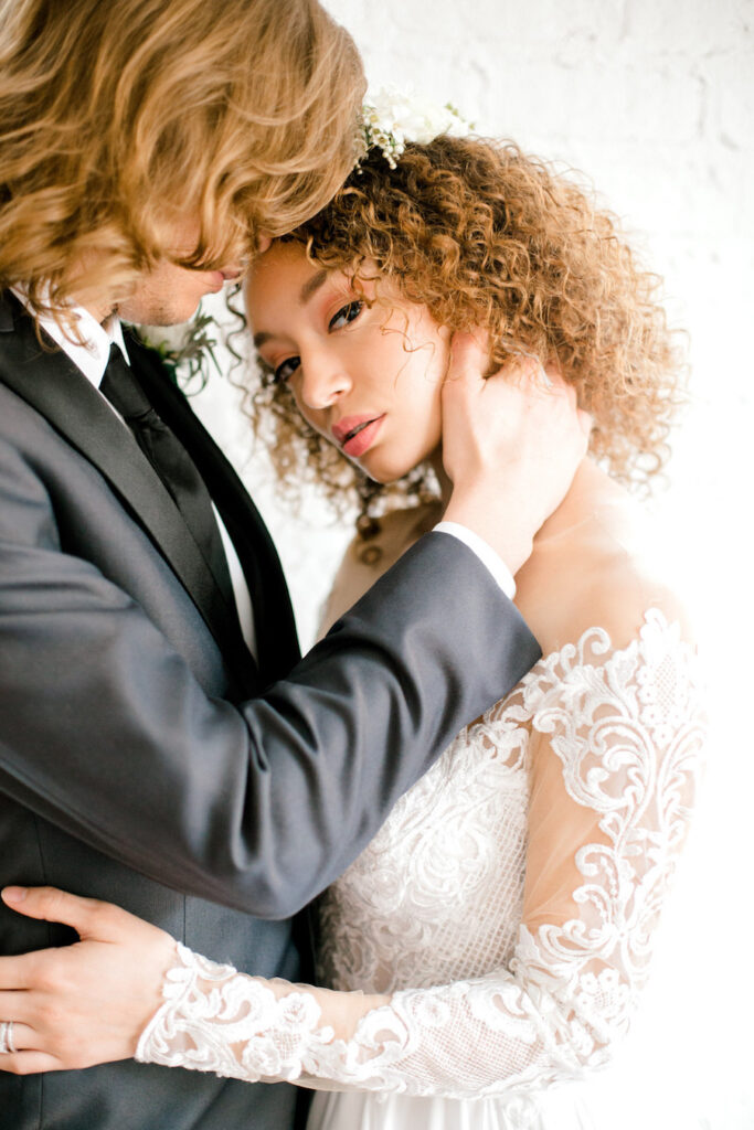 AndrewampTianna_NaturalFineArtMultiracialWeddingHistoricPostOfficeHamptonRoadsVAAndrewTiannaPhotography176_big