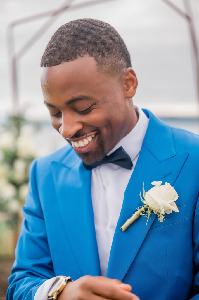 Elegant Waterfront Wedding Overlooks Chamber Bay Beach in Washington ...