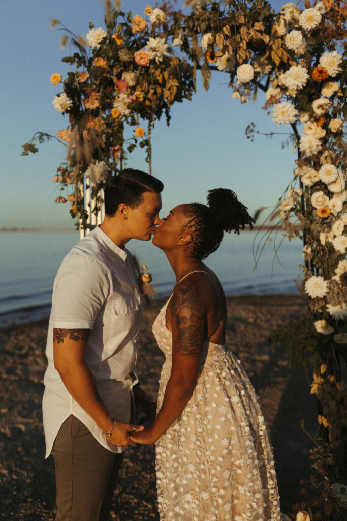 Beaches or Mountains? McKenzie Bigliazzi Photography and her creative team's styled shoot at Boulder Beach Club proves you can have both.