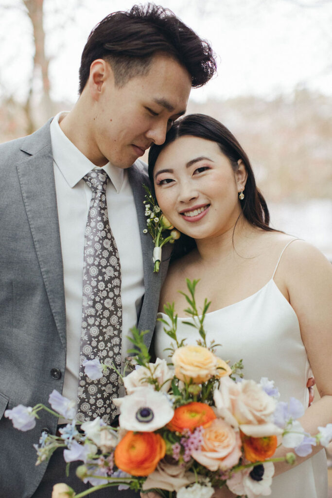 This spring-styled shoot in Seattle, Washington features delicate florals, colorful muted tones, and a charming venue!