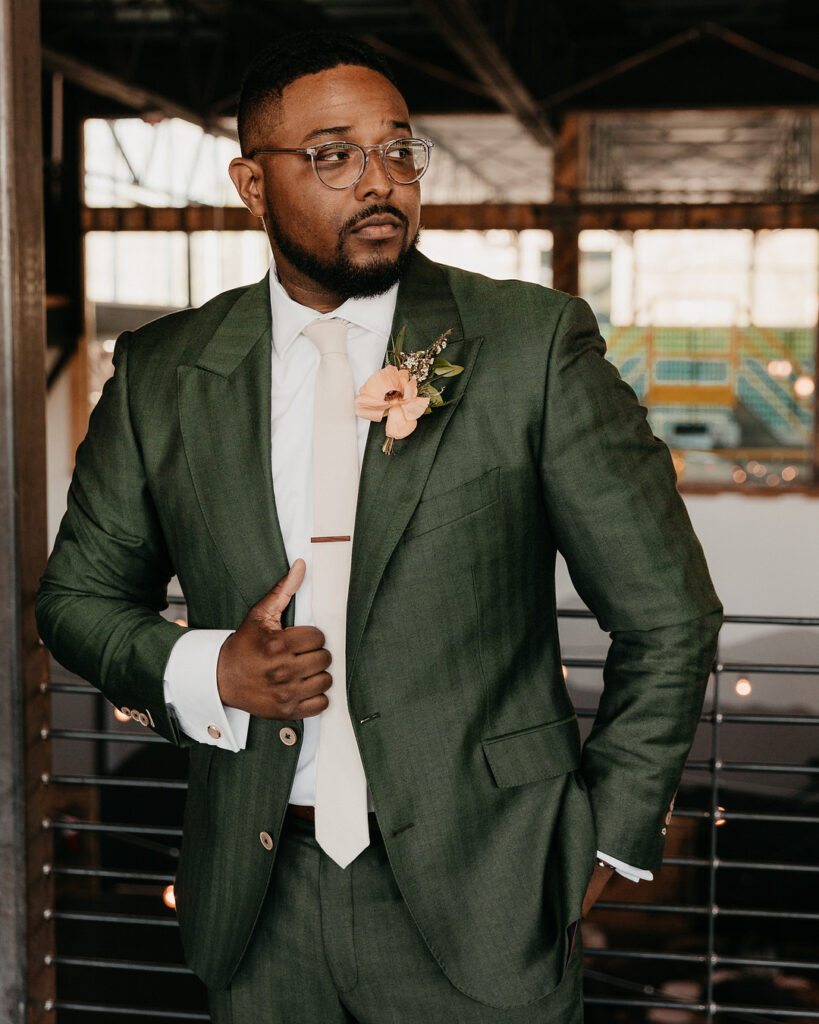 Tameka & Jeremy's Modern Boho Wedding at the Highland Brewing Co. in Asheville, NC features romantic muted earth tones and textured decor.