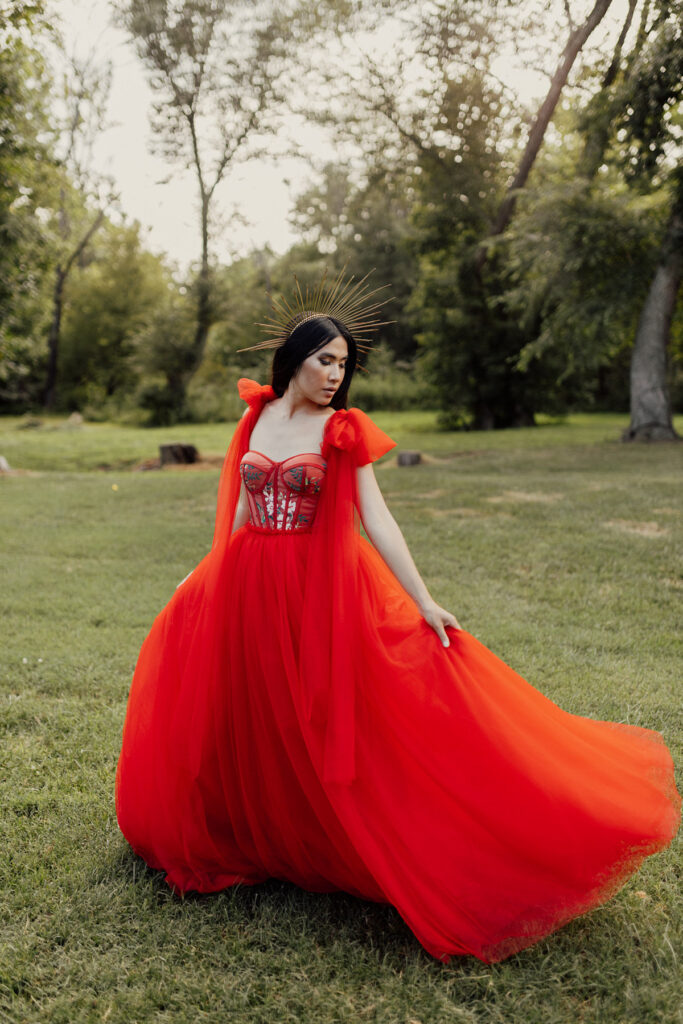 This enchanting outdoor-styled shoot in Maiden, North Carolina brings old-world charm and luxury bridal fashion together for a whimsical look!