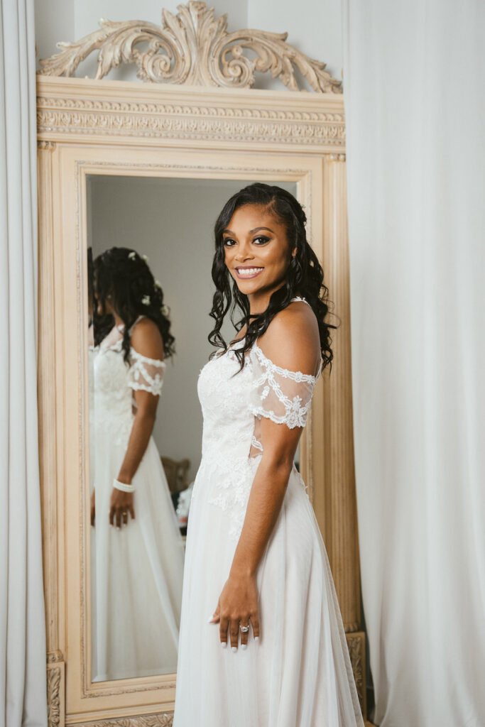 Jasmine and John celebrated their love with an elegant and romantic wedding at The Maxwell in Raleigh, North Carolina!