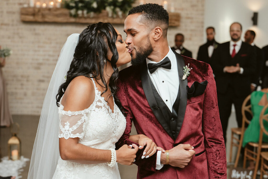 Jasmine and John celebrated their love with an elegant and romantic wedding at The Maxwell in Raleigh, North Carolina!