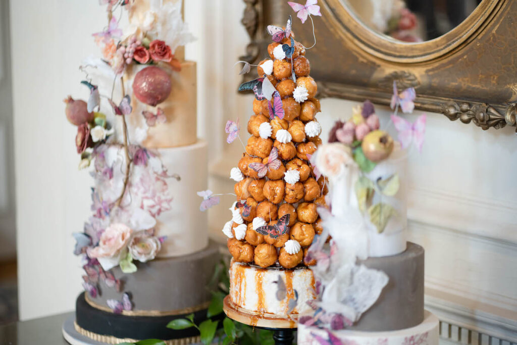 Exuberant florals by Blomst Floral Design gave this Gilded Age styled shoot at Cairnwood Estate its sprinkle of fairy tale magic.