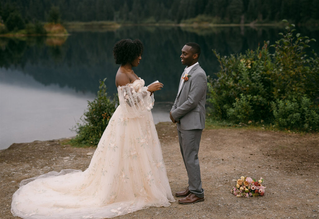 Featured in MunaLuchi Bride Magazine, Issue 28, this earthy adventure elopement in the Snoqualmie National Forest will inspire you to set out off the beaten path to create your own exciting nuptials!