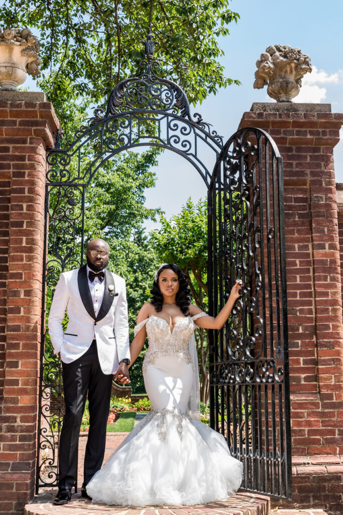 Featured in MunaLuchi Bride, Issue 28, this gorgeous, classic multicultural wedding celebrates Nigerian and African-American traditions.