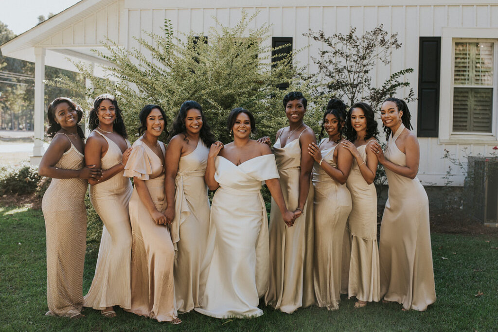 This romantic golden hour ceremony had traditional southern charm & modern minimalist elements that created a modern fairy tale fall wedding.