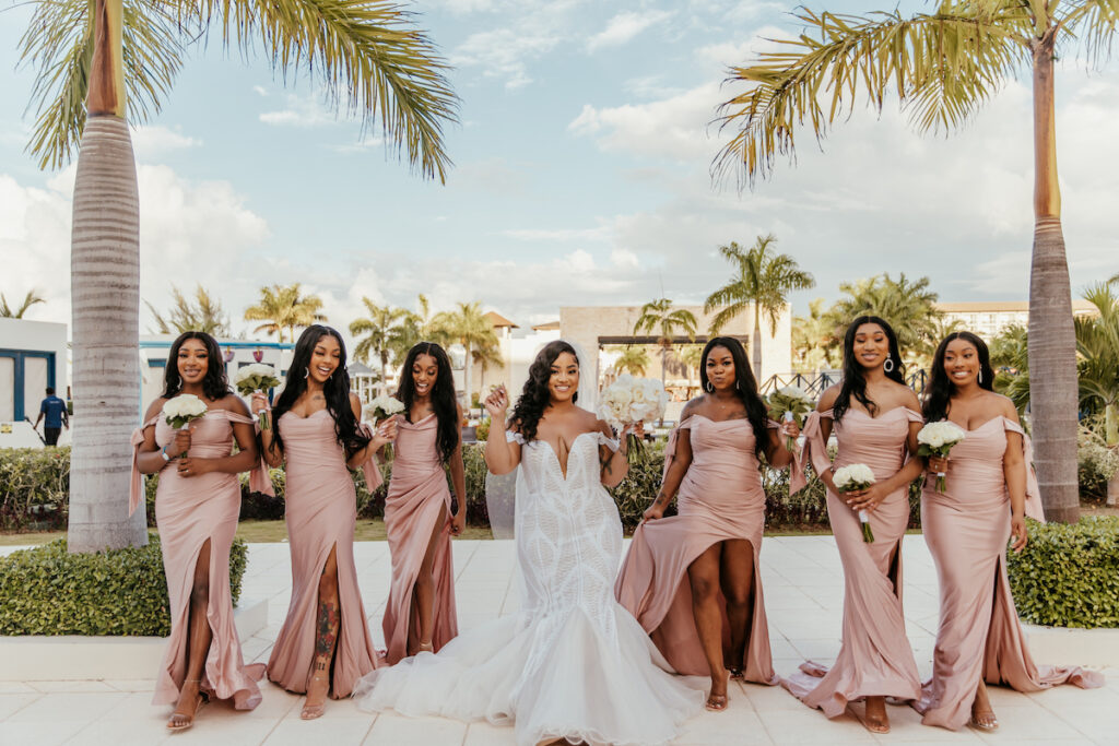 Featured in MunaLuchi Bride Magazine Issue 28, this stunning destination wedding in Montego Bay, Jamaica, is everything island vibes mixed with tropical glam details. 