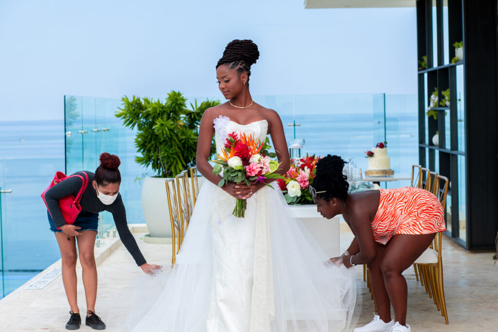 Featured in Issue 28, EbonyCattouse Events & Designer Kosibah created a stunning styled shoot in Belize with Ms. Earth 2021: Destiny Wagner.