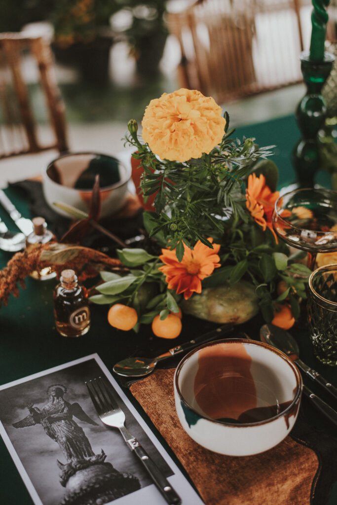 This modern-meets-tropical Veuve Clicquot-inspired styled shoot in Quito, Ecuador, is a rich display of the country's lush flora; however, at its core, it empowers women to be themselves on their wedding day.