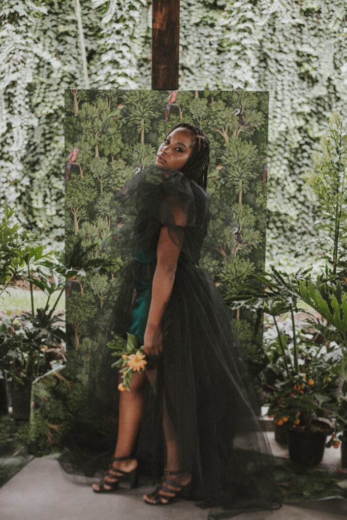 This modern-meets-tropical Veuve Clicquot-inspired styled shoot in Quito, Ecuador, is a rich display of the country's lush flora; however, at its core, it empowers women to be themselves on their wedding day.