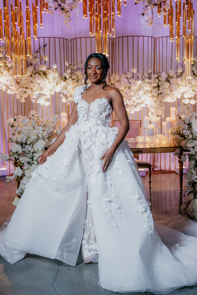 Muna Love Affair Brooklyn kicked off New York Bridal Fashion Week with style and glam on Monday, April 10th, 2023, at the Atrium Event Space!