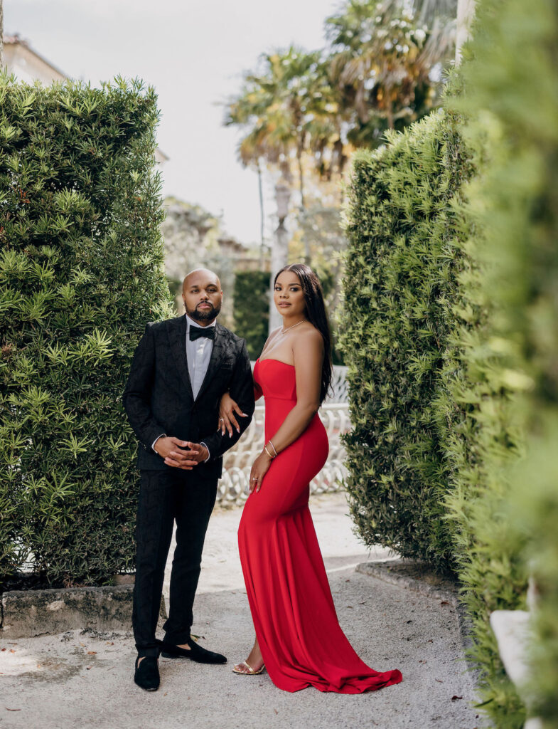 Featured in Issue 28, this classic & timeless engagement session at the Vizcaya Museum and Gardens in Miami, FL, features a sexy Miami theme. 