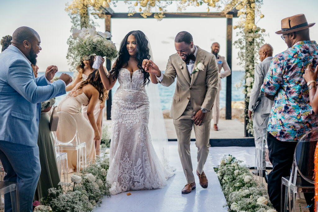 Coterie Wedding Planner, Patrice Dehaney of Lux Event Design, brought Arielle and Sevawn's timeless romantic destination wedding to life!