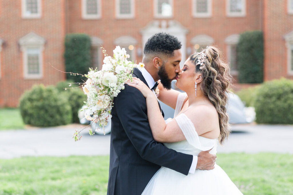 The regal Estate at River Run hosts this delicate spring-styled shoot with romantic details and a soft, springtime palette.