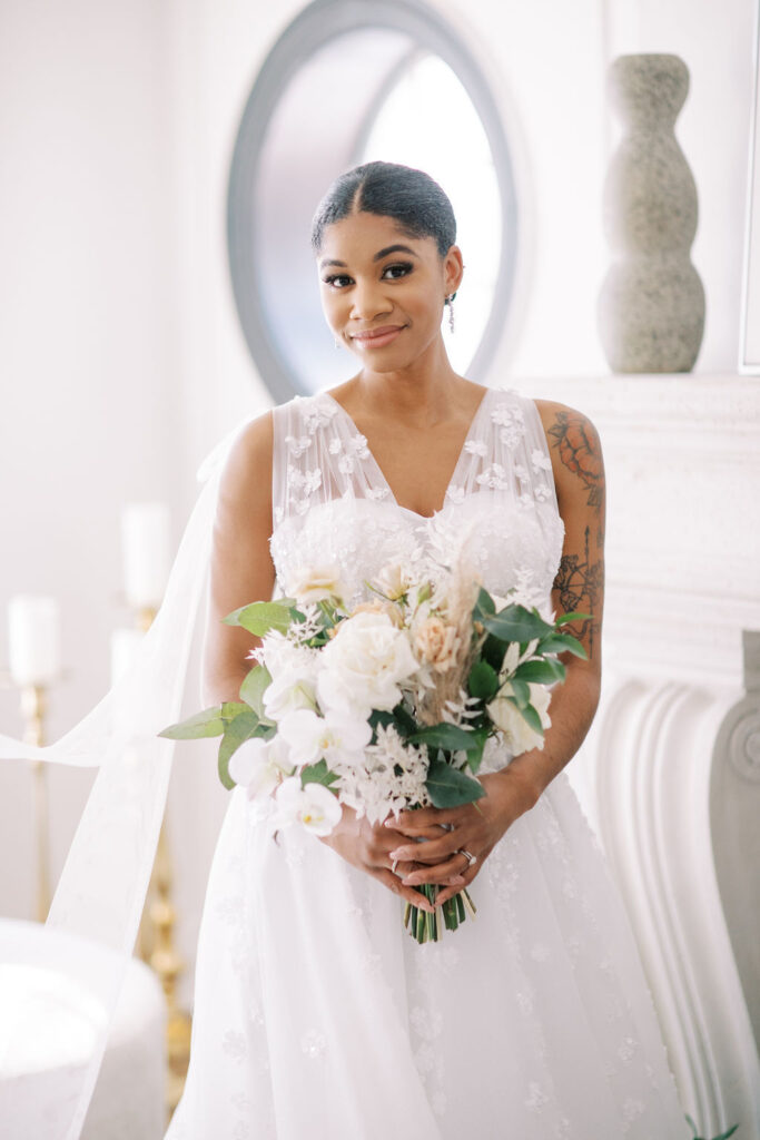 Hosted by The Ruby Manor in Brampton, Ontario Canada, LILAC Floral Design's sophisticated styled shoot celebrates the elegance of diversity.