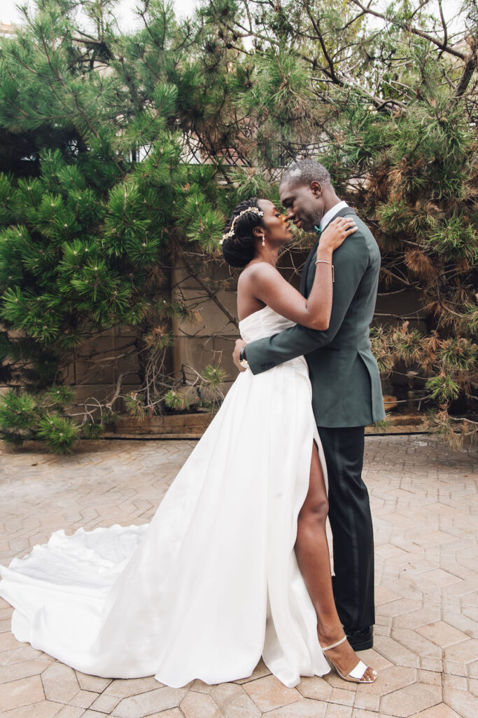 The bride's puff sleeve dress stars in this modern and elegant outdoor wedding ceremony at the VIP Country Club in New Rochelle, New York!