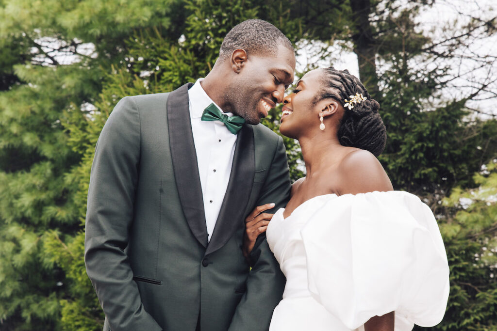 The bride's puff sleeve dress stars in this modern and elegant outdoor wedding ceremony at the VIP Country Club in New Rochelle, New York!