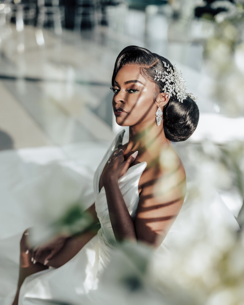 Featured in MunaLuchi Bridal Magazine Issue 29, T'Kiyah and Christopher’s waterfront wedding at the Half Moone Celebration Center in Norfolk, Virginia, was a dreamy affair. 