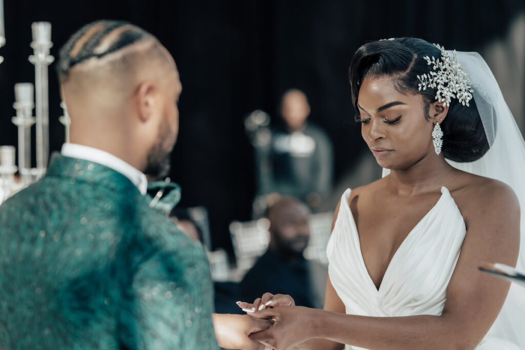 Featured in MunaLuchi Bridal Magazine Issue 29, T'Kiyah and Christopher’s waterfront wedding at the Half Moone Celebration Center in Norfolk, Virginia, was a dreamy affair. 