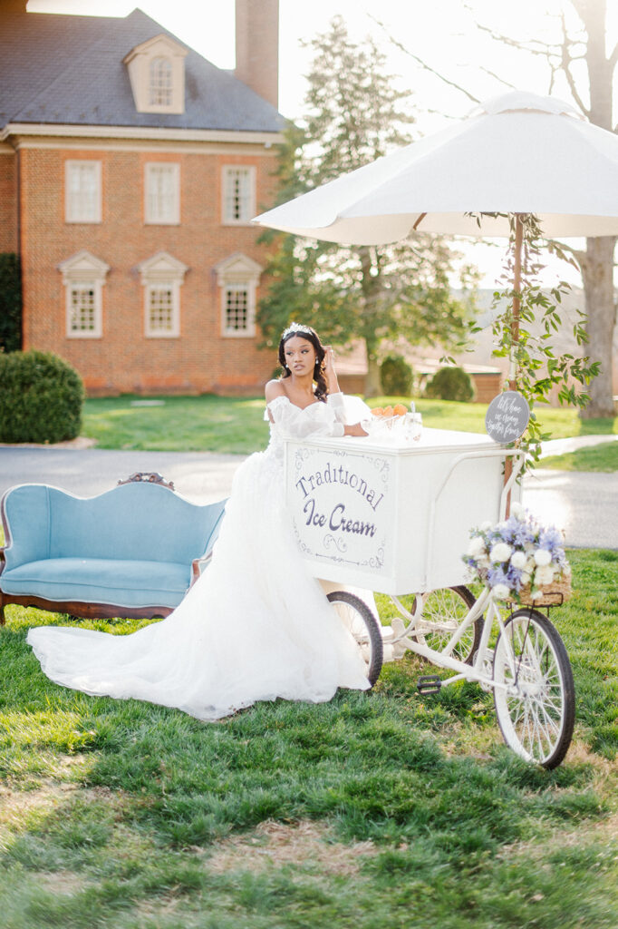 Featured in Issue 29, Styled Shoots Across America team create a romantic wedding editorial with blue hues at The Estate at River Run. 