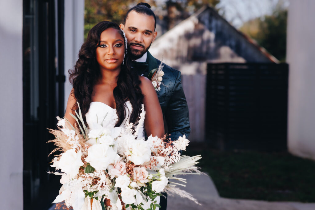 Lovely mauve, green, neutral tones, and whimsical florals star in Keyona and Steven's autumn boho chic wedding (featured in Issue No. 29!).