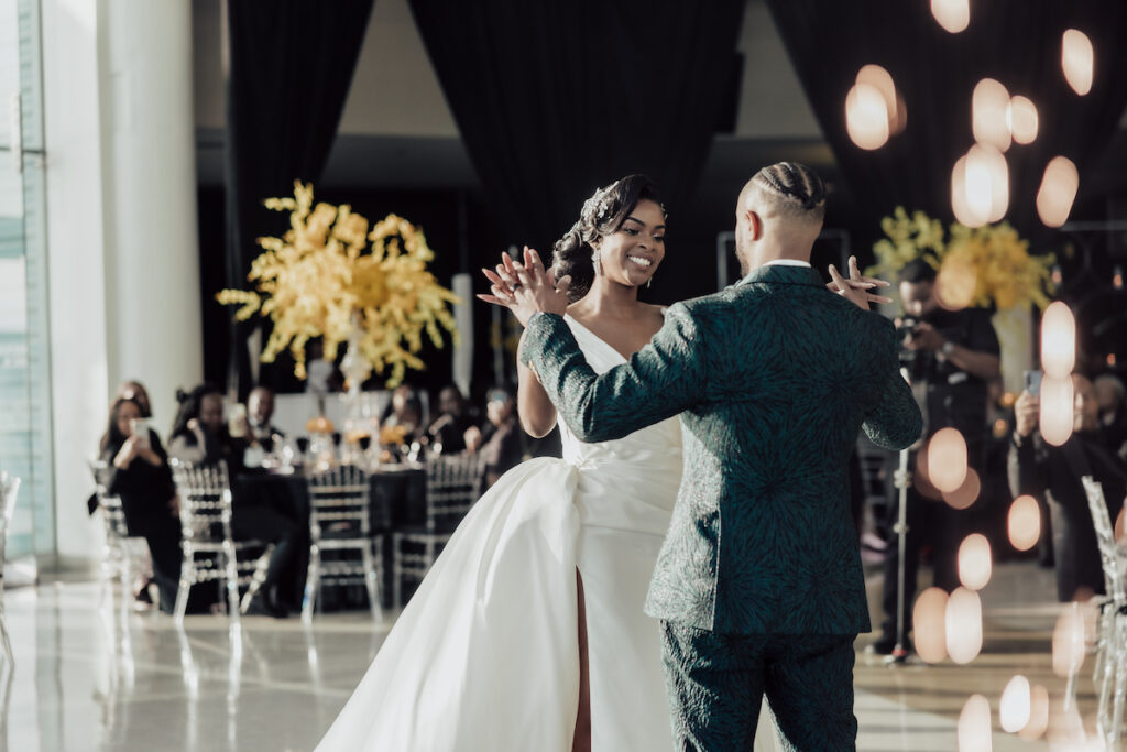 Featured in MunaLuchi Bridal Magazine Issue 29, T'Kiyah and Christopher’s waterfront wedding at the Half Moone Celebration Center in Norfolk, Virginia, was a dreamy affair. 