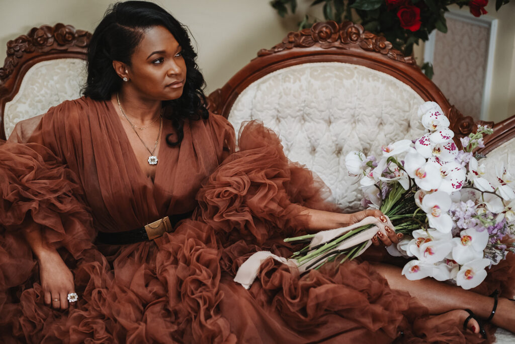 Featured in MunaLuchi Bridal Magazine Issue 29, Tamara and Karis commemorated their love in an intimate vow renewal in Old City Philadelphia.