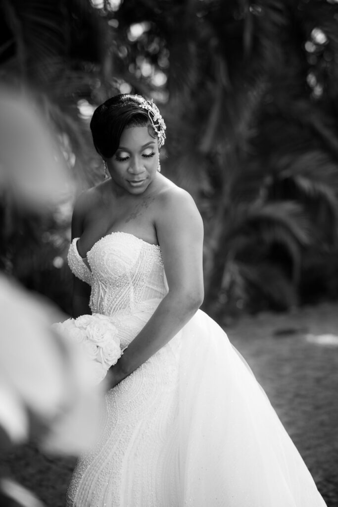 This intimate ballroom Bahamian wedding had the prettiest chic details from the ceremony to the reception. 