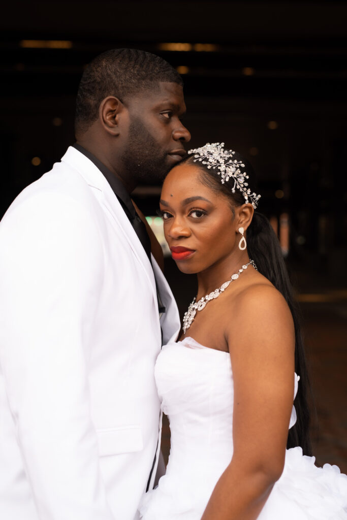 Michelle and Quitin celebrated their 10 years of marriage by recreating their original wedding photos for their anniversary photo session!