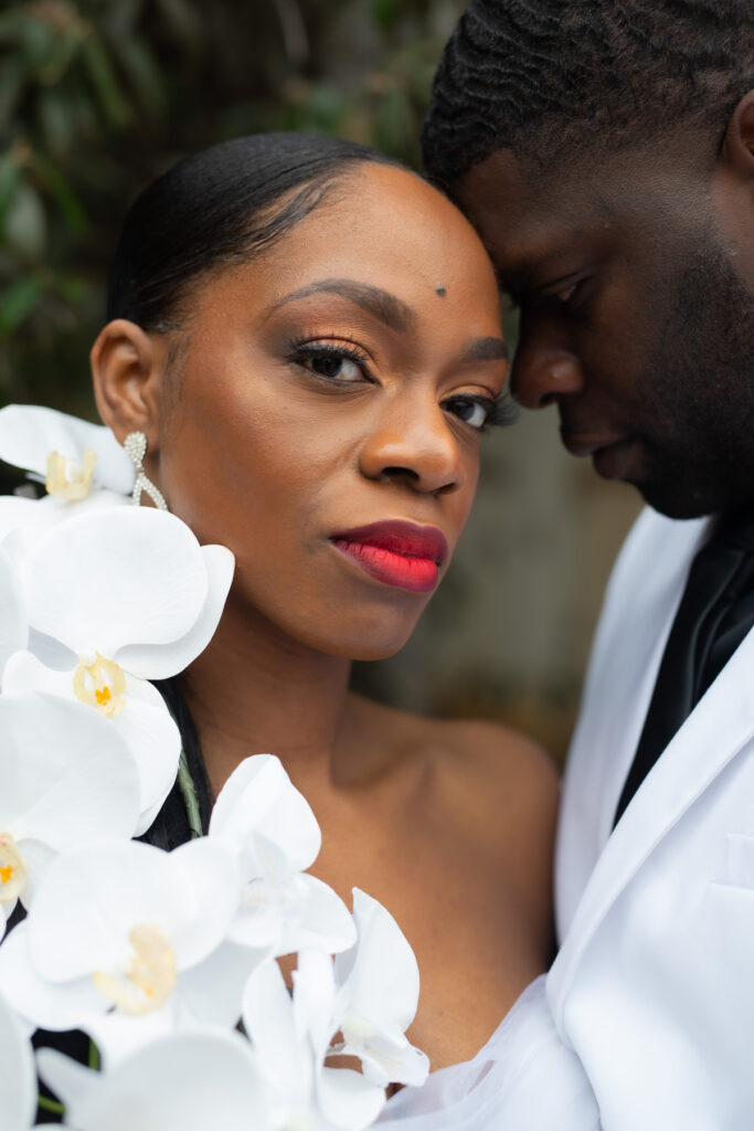 Michelle and Quitin celebrated their 10 years of marriage by recreating their original wedding photos for their anniversary photo session!