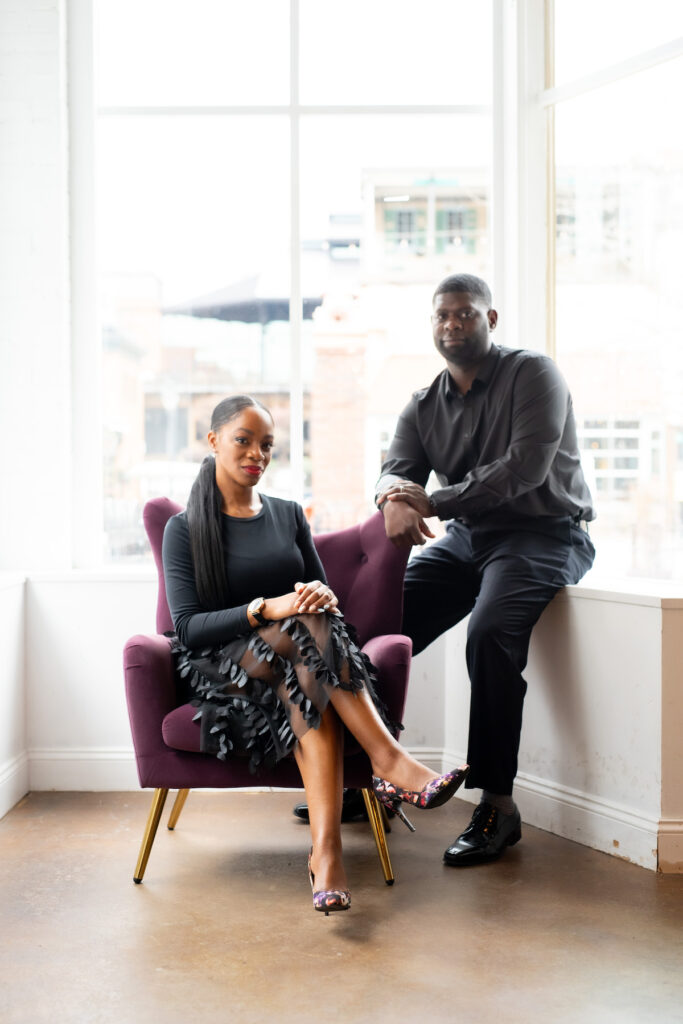 Michelle and Quitin celebrated their 10 years of marriage by recreating their original wedding photos for their anniversary photo session!