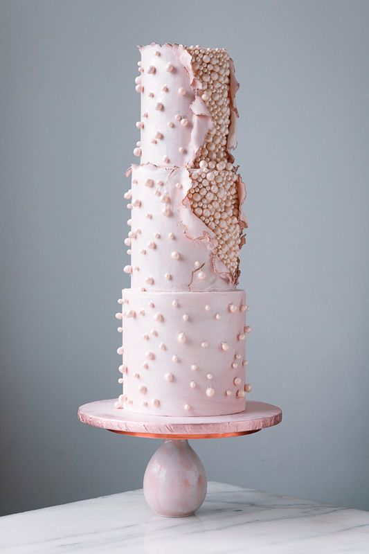 We want pink everything! Our pink wedding cake edit will have you officially wanting to say yes more Barbiecore!