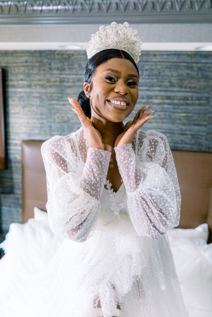 This outdoor luxe Nigerian wedding was a dream in Las Vegas and featured bold accessories, luxe details, and Nigerian culture.