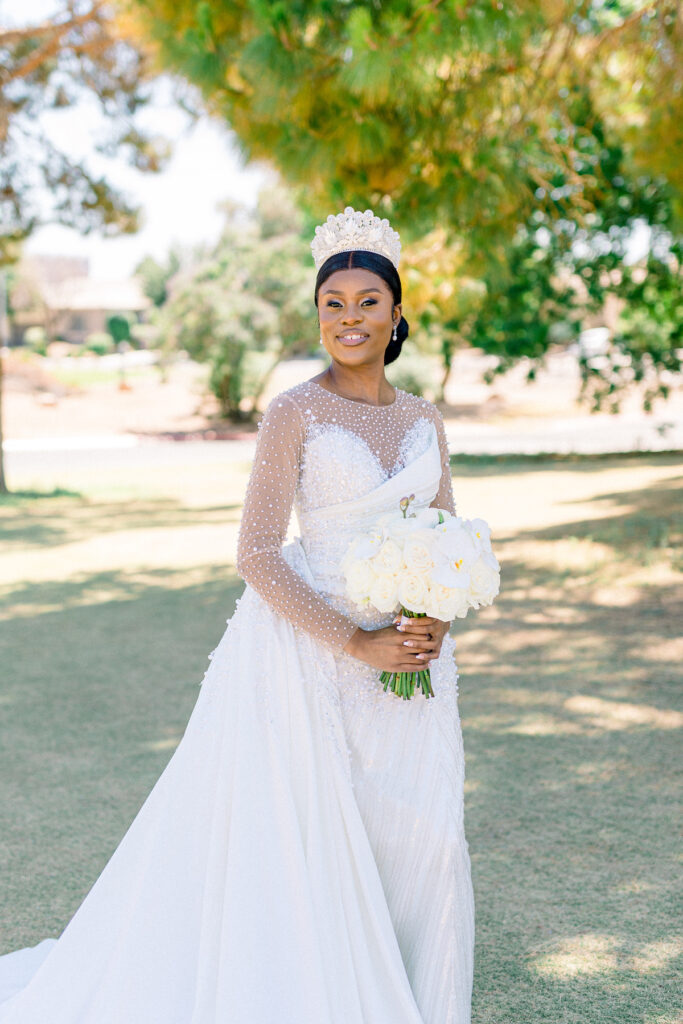 This outdoor luxe Nigerian wedding was a dream in Las Vegas and featured bold accessories, luxe details, and Nigerian culture.