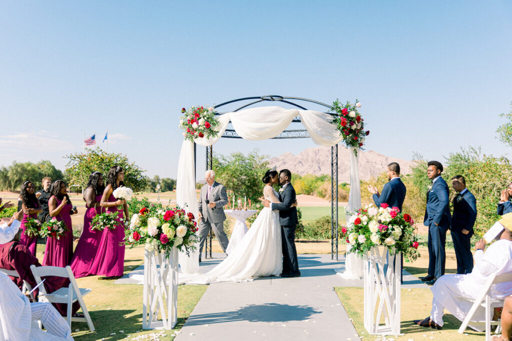 This outdoor luxe Nigerian wedding was a dream in Las Vegas and featured bold accessories, luxe details, and Nigerian culture.