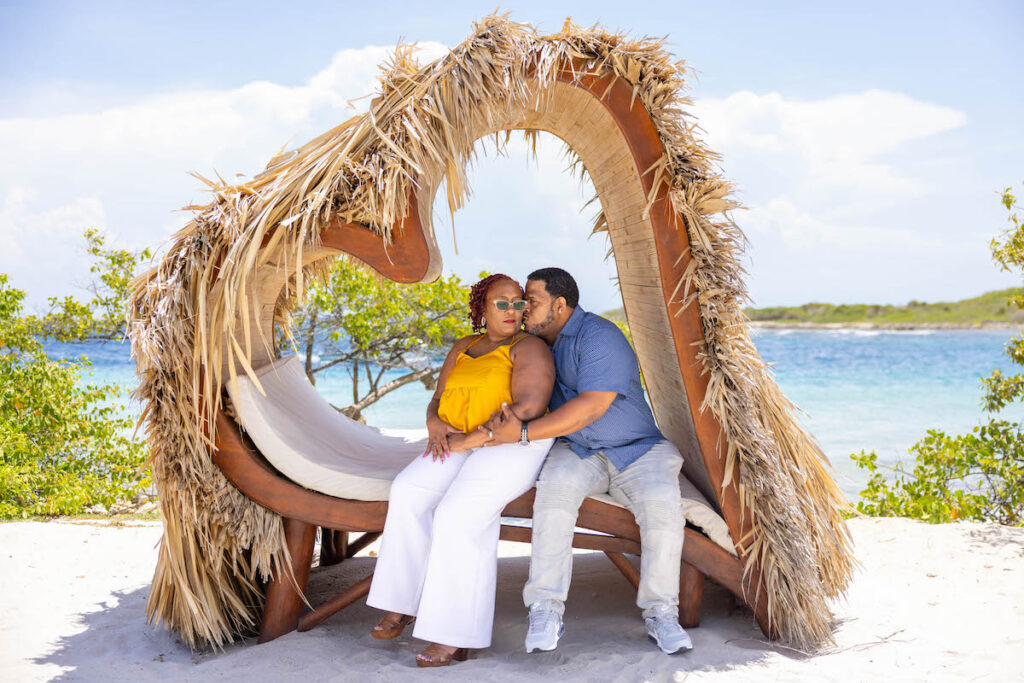 Enjoy recap part 2 of our Muna Couples Retreat at Sandals Royal Curaçao! Highlights include presentations on finances and a final gala event.