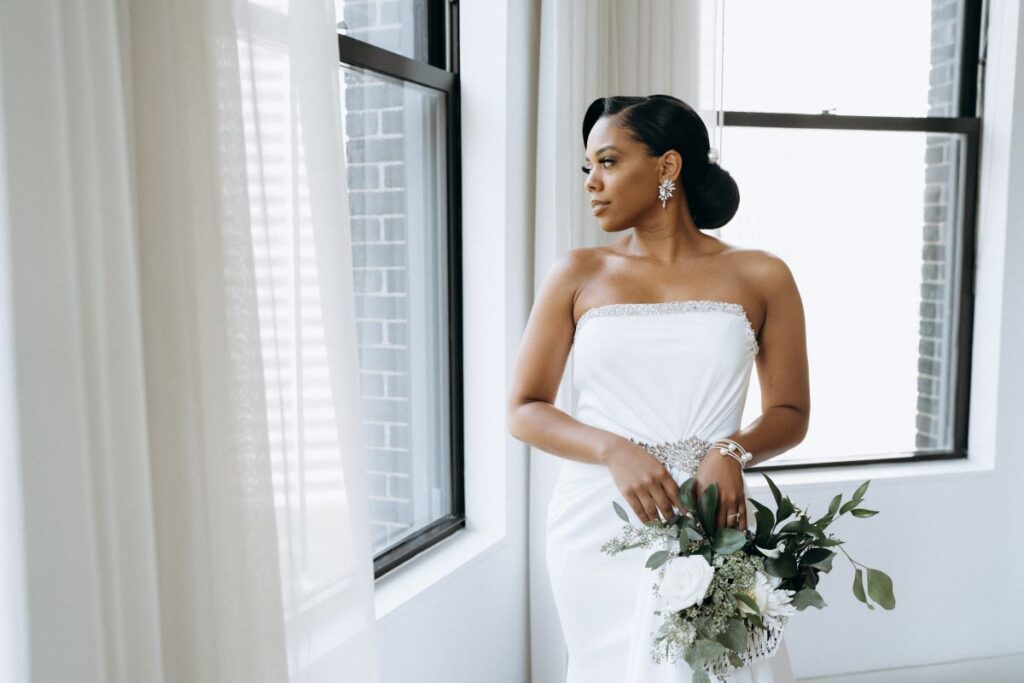 Take a look at the beautiful moments captured during an unplugged & intimate wedding on the NYC skyline with Jaleesa and Eric.