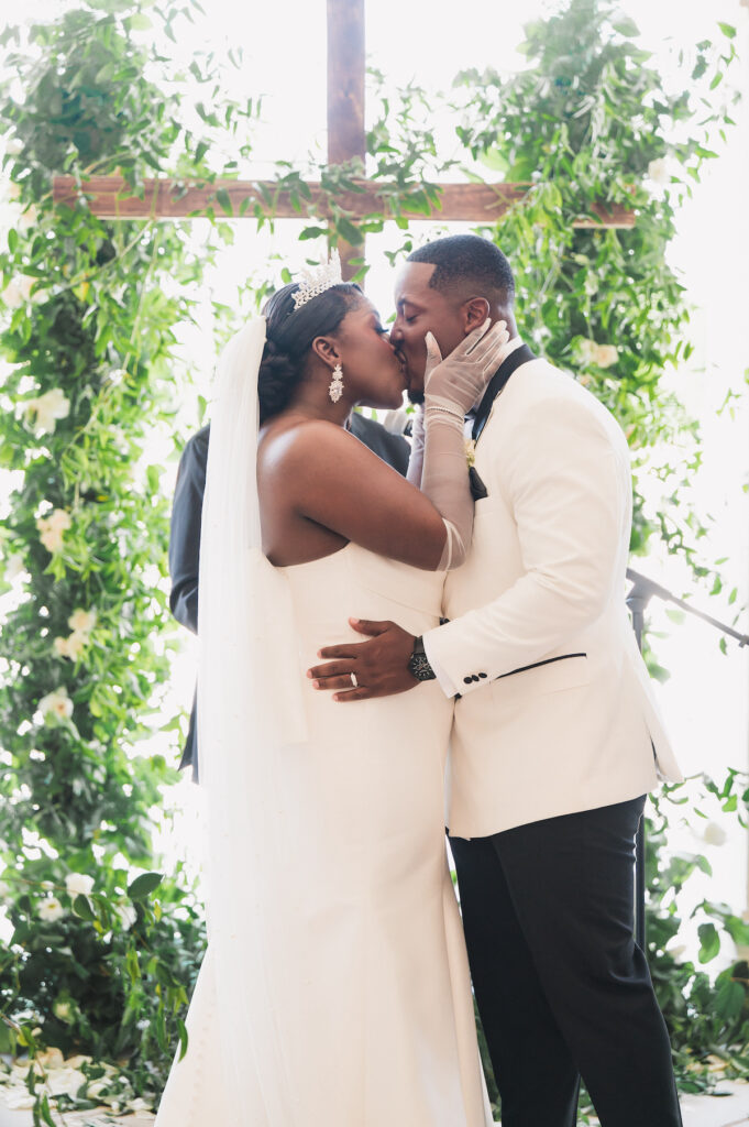 Milan and Mischael's traditional summer wedding in Florida featured an elegant, polished style and a classy black-and-white color palette!