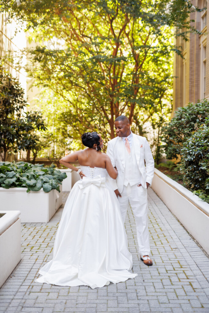 Bridgerton-inspired anniversary shoot in Atlanta, Georgia, has passion and charm, with royal decor details and fine art.