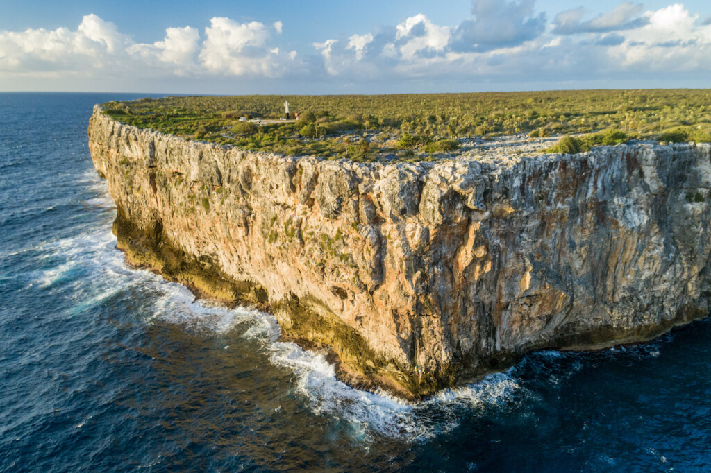 Featured in Issue 31, this helpful guide has everything you need to plan your dream destination wedding in the Cayman Islands.