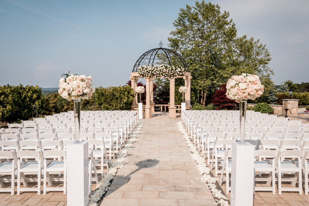 This pretty summer outdoor wedding featured timeless details and beautiful blush hues which made this wedding even more romantic.