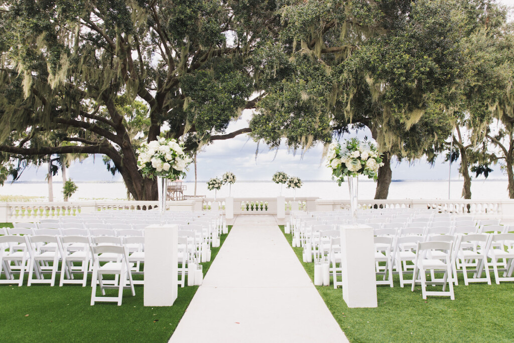 Featured in Issue 31, Wise and Courtney celebrated their love in a modern black-tie Bella Cosa Lakeside wedding in Florida.