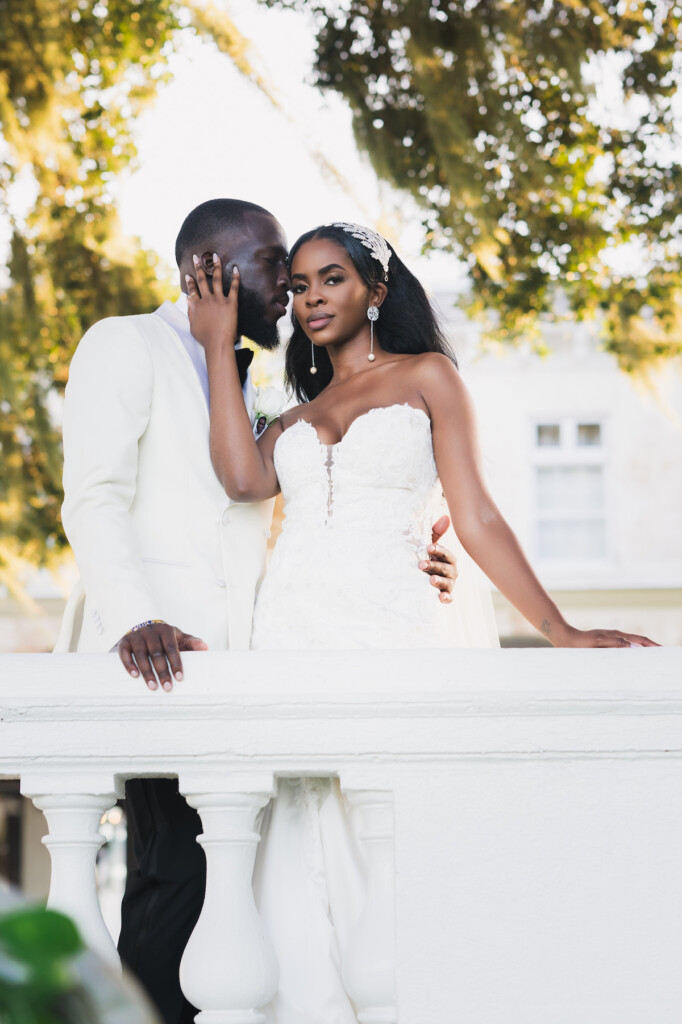 Featured in Issue 31, Wise and Courtney celebrated their love in a modern black-tie Bella Cosa Lakeside wedding in Florida.