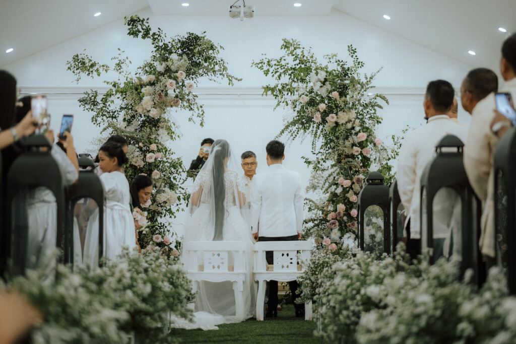 Jessica Mae and Joshua Rae culminated their love in a modern and elegant garden wedding in Fort Ilocandia in the Philippines.