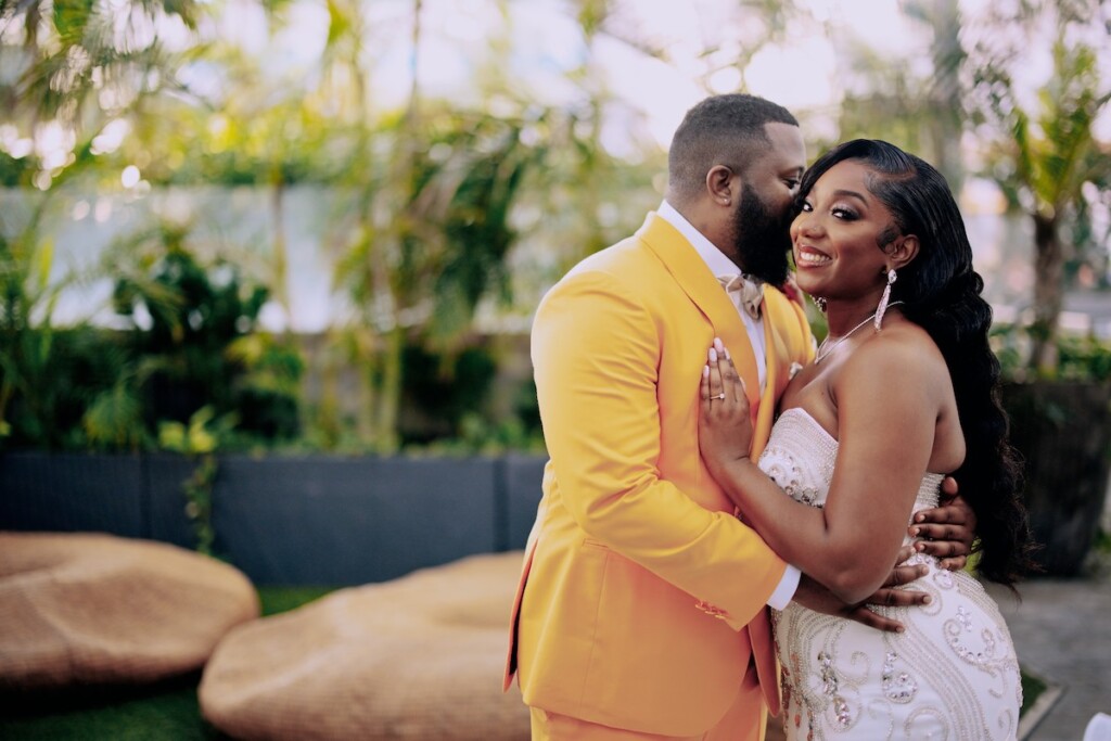 Featured in Issue 31, this modern Miami wedding captured by Muna Coterie member REEM Photography features green details and stylish attire.