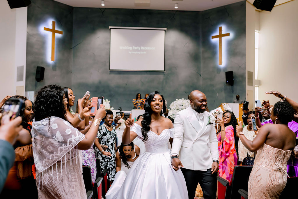 Featured in Issue 31, this Ghanaian traditional wedding and modern white wedding includes Akan culture and New-Age twists.