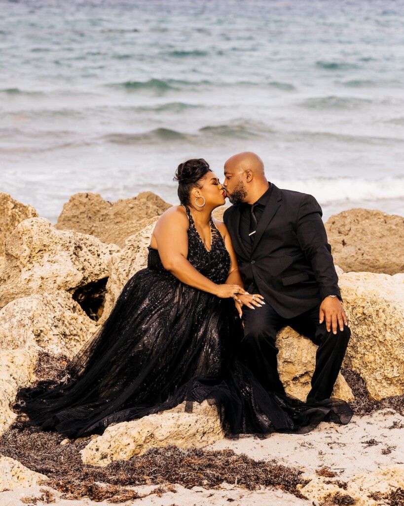 Katurah & Jeffrey celebrated their love with a gorgeous sunset engagement session at Deerfield Beach, Florida!